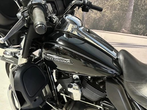 Harley-Davidson Electra Glide - Afbeelding 7 van 9