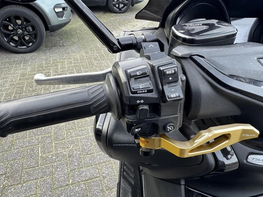 Yamaha T-MAX - Afbeelding 10 van 15