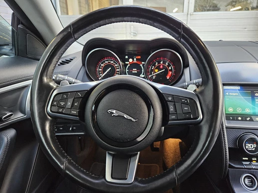 Jaguar F-Type - Afbeelding 17 van 27