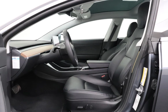 Tesla Model 3 - Afbeelding 10 van 29