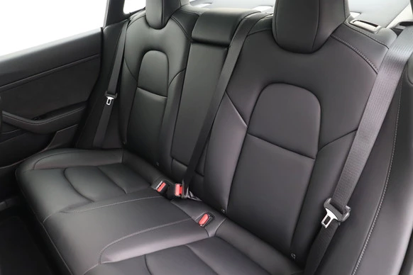 Tesla Model 3 - Afbeelding 11 van 29