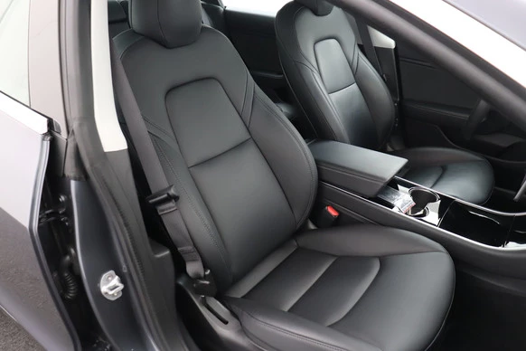 Tesla Model 3 - Afbeelding 14 van 29