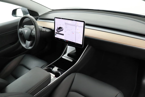 Tesla Model 3 - Afbeelding 15 van 29