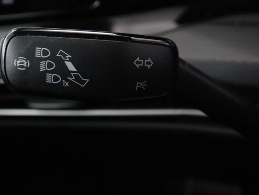 Volkswagen Golf - Afbeelding 18 van 30