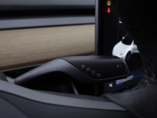 Tesla Model 3 - Afbeelding 16 van 25