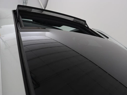 Volkswagen Tiguan - Afbeelding 16 van 30