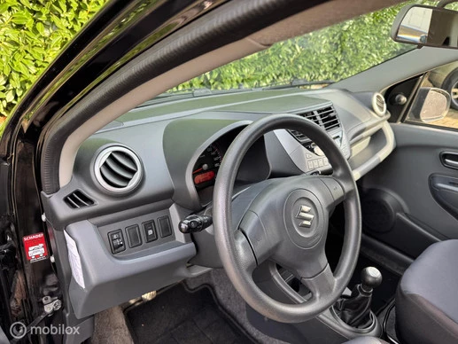 Suzuki Alto - Afbeelding 13 van 17