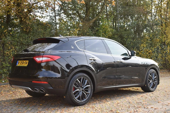 Maserati Levante - Afbeelding 9 van 30
