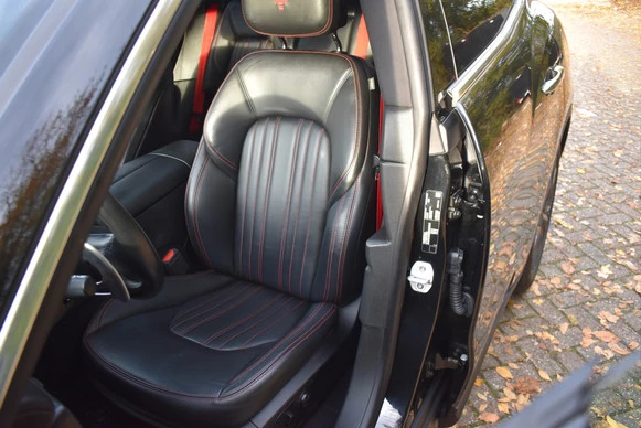 Maserati Levante - Afbeelding 20 van 30