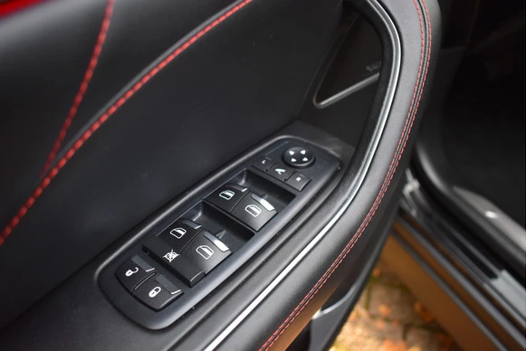 Maserati Levante - Afbeelding 23 van 30