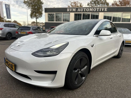 Tesla Model 3 - Afbeelding 1 van 23