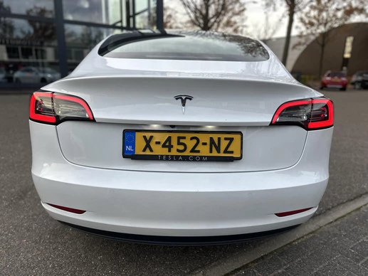 Tesla Model 3 - Afbeelding 5 van 23