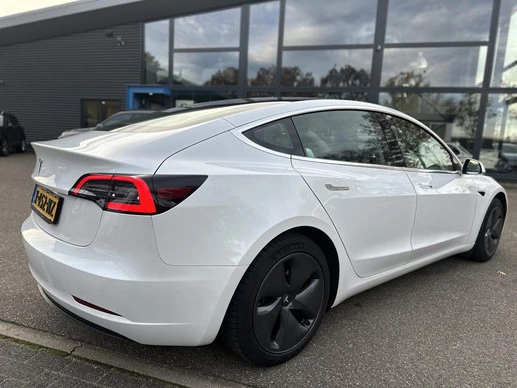 Tesla Model 3 - Afbeelding 7 van 23