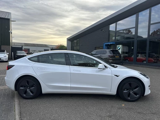 Tesla Model 3 - Afbeelding 8 van 23