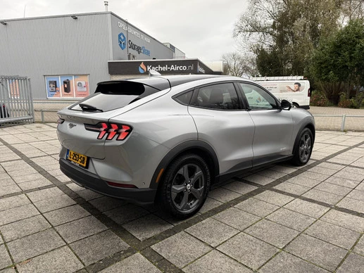 Ford Mustang Mach-E - Afbeelding 6 van 28