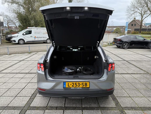 Ford Mustang Mach-E - Afbeelding 10 van 28