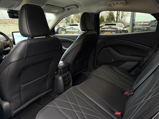 Ford Mustang Mach-E - Afbeelding 16 van 28