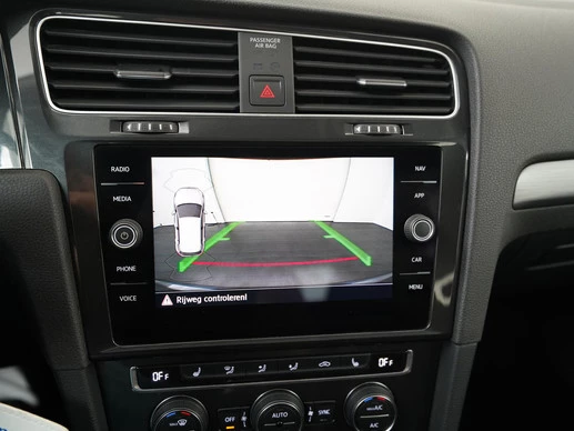 Volkswagen Golf - Afbeelding 17 van 30