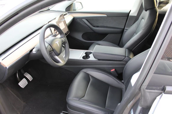 Tesla Model Y - Afbeelding 9 van 20