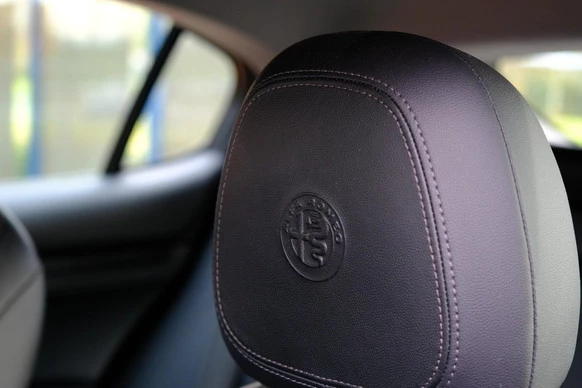 Alfa Romeo Stelvio - Afbeelding 27 van 30