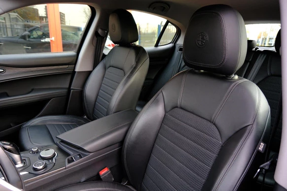 Alfa Romeo Stelvio - Afbeelding 28 van 30