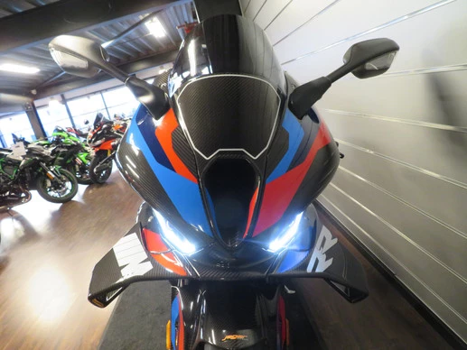 BMW M 1000 RR - Afbeelding 13 van 13