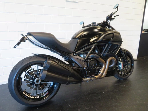 Ducati Diavel - Afbeelding 3 van 14