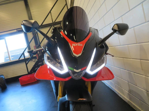 Aprilia RSV4 - Afbeelding 8 van 14