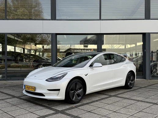 Tesla Model 3 - Afbeelding 1 van 26