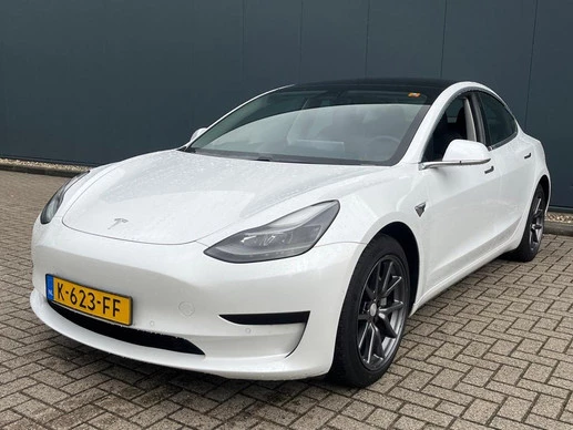 Tesla Model 3 - Afbeelding 2 van 19
