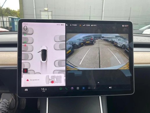 Tesla Model 3 - Afbeelding 16 van 19
