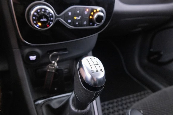 Renault Clio - Afbeelding 16 van 30
