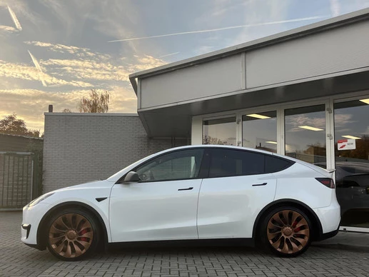 Tesla Model Y - Afbeelding 3 van 18