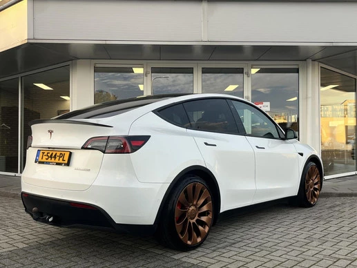 Tesla Model Y - Afbeelding 4 van 18