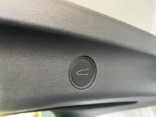 Tesla Model Y - Afbeelding 6 van 18