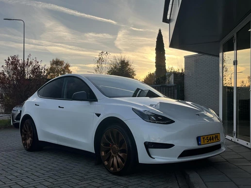 Tesla Model Y - Afbeelding 12 van 18