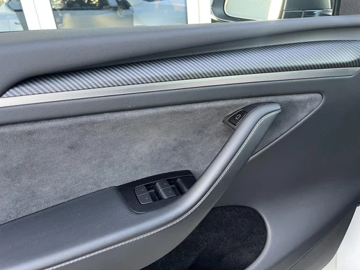 Tesla Model Y - Afbeelding 15 van 18