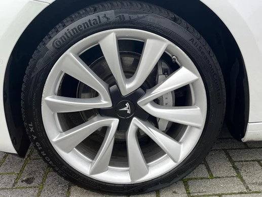 Tesla Model 3 - Afbeelding 13 van 20