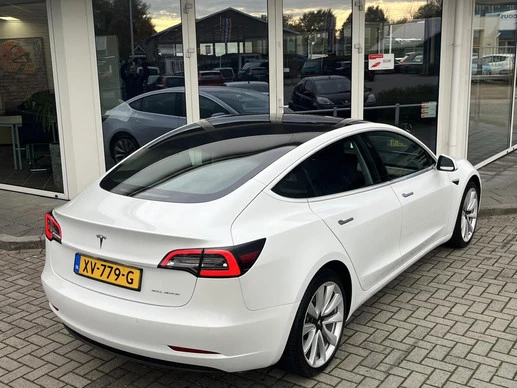 Tesla Model 3 - Afbeelding 18 van 20