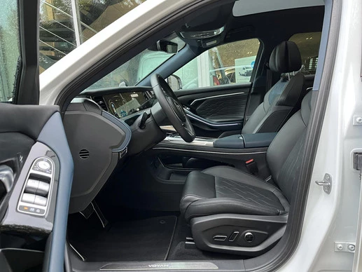 Voyah Free - Afbeelding 20 van 30