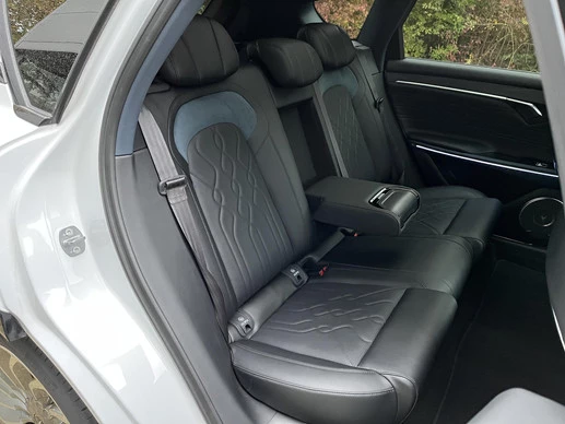 Voyah Free - Afbeelding 26 van 30