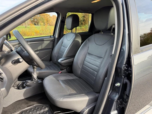 Dacia Duster - Afbeelding 14 van 26