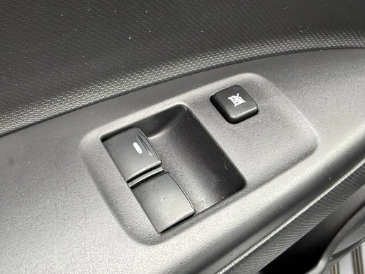 Mitsubishi Space Star - Afbeelding 18 van 26