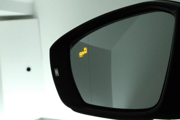 Volkswagen T-Roc - Afbeelding 7 van 30