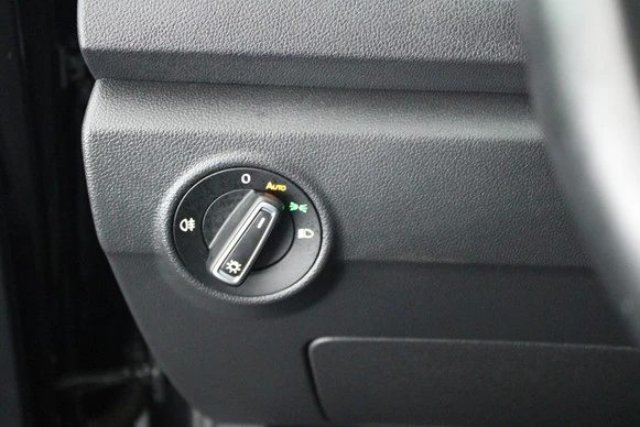 Volkswagen T-Roc - Afbeelding 17 van 30