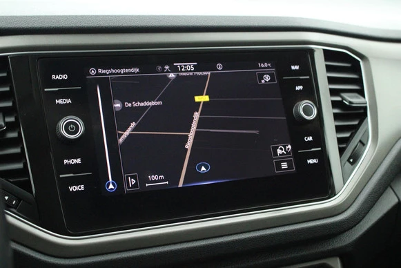 Volkswagen T-Roc - Afbeelding 21 van 30