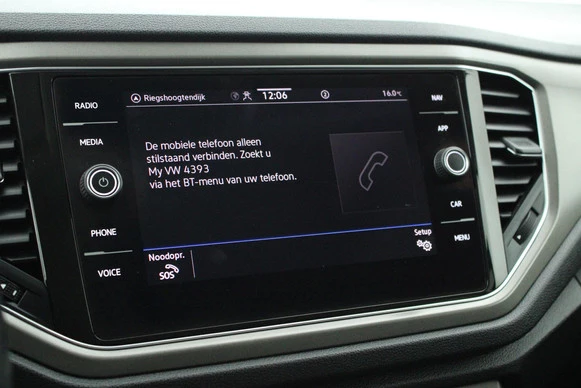 Volkswagen T-Roc - Afbeelding 28 van 30