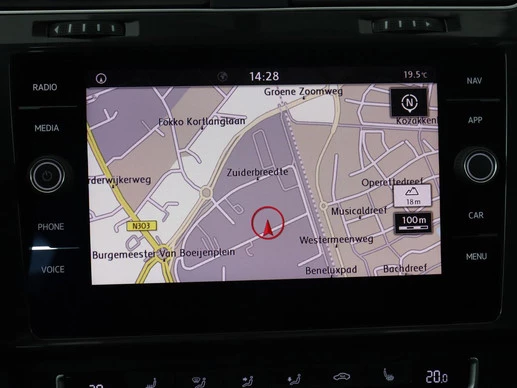 Volkswagen Golf - Afbeelding 18 van 30