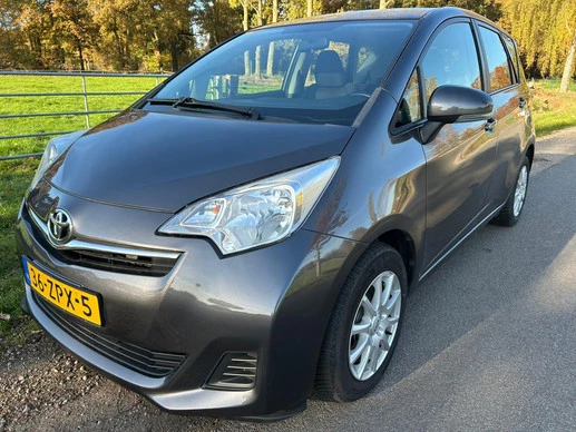 Toyota Verso-S - Afbeelding 1 van 21