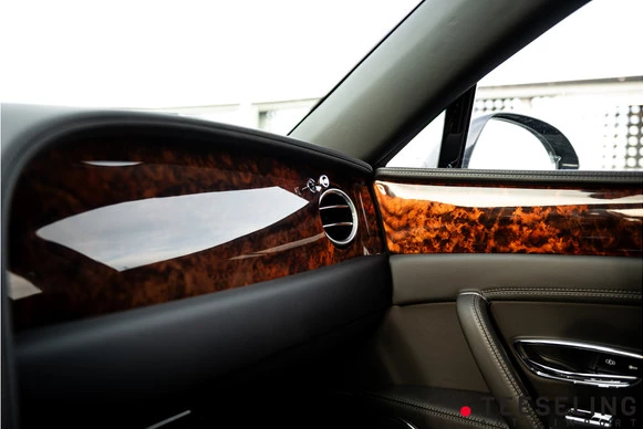 Bentley Flying Spur - Afbeelding 22 van 30